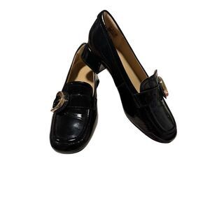 Clarks Women's Black Loafer Shoes w/ Gold-tone Buckle Slip On Size 7​